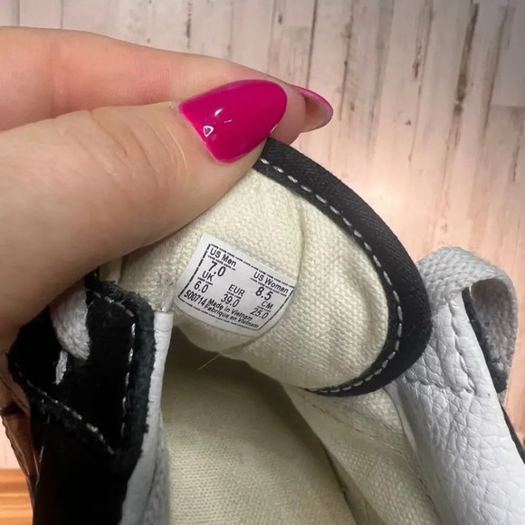 Vans‎ Old Skool Low Fire Flame Black Suede Sneakers Men's 7 / Women's 8.5 - Picture 7 of 7